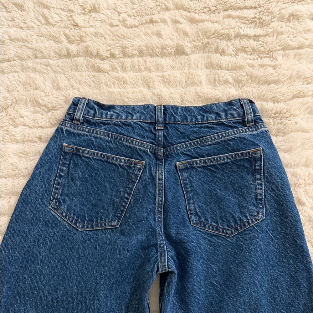 REFORMATION Cary Low Rise Slouchy Wide Leg Short Jeans - Cleary - Picture 8 of 9